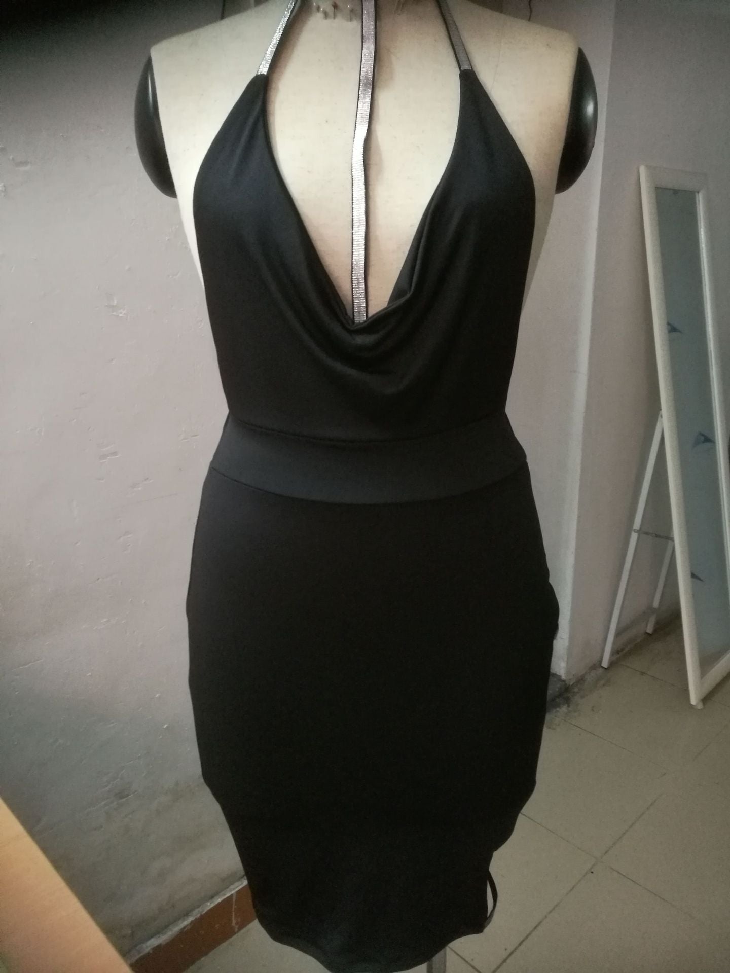 2022 European and American sexy sling jumpsuit hip skirt side slit hot rhinestone low-cut halter tight nightclub skirt in stock
