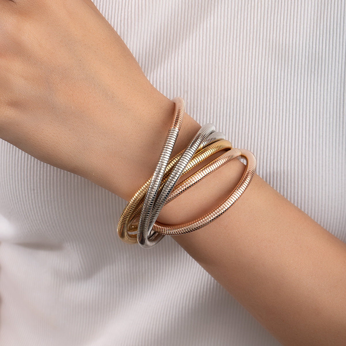 European and American Style Snake Bone Fashion Bracelet Retro Multi-Layer Threaded Wrap Bracelet Elegant High-End Light Luxury Jewelry Iron