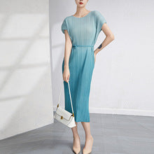 Retro Pleated Fashion Floral Suit Autumn and Winter New Miyake Elastic Top Waist Design Skirt Two-Piece Set