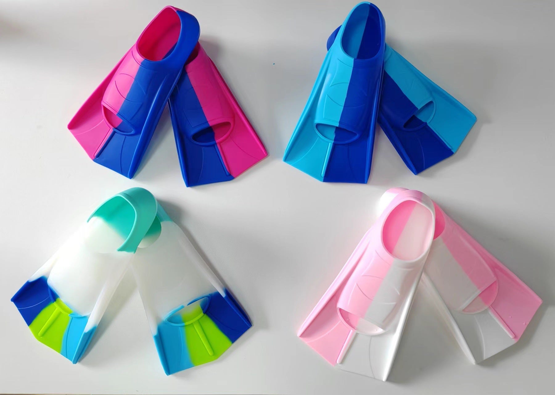Hot sale professional training freestyle silicone frog shoes short flippers adult children flippers frog shoes manufacturers wholesale