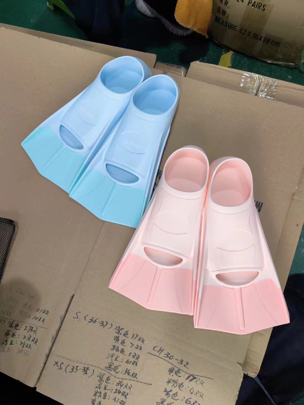 Hot sale professional training freestyle silicone frog shoes short flippers adult children flippers frog shoes manufacturers wholesale