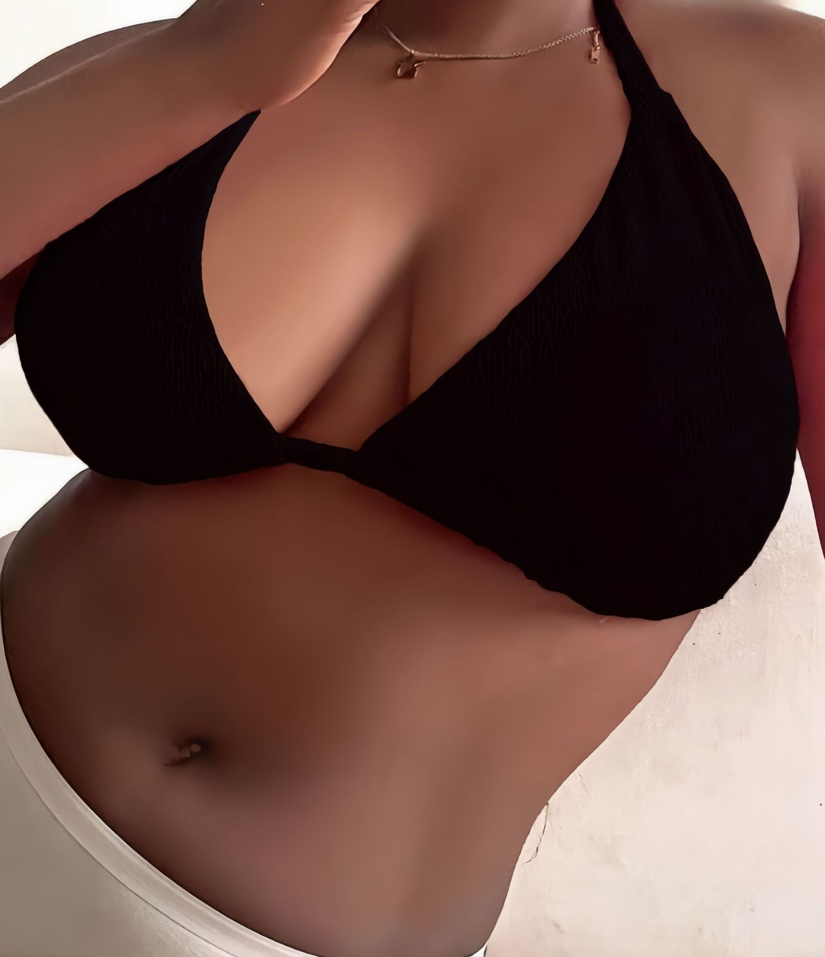 Amazon 2025 New European and American Style Halter Tie Large Size Swimsuit Women's Bikini Top Sexy Push-Up Swimwear